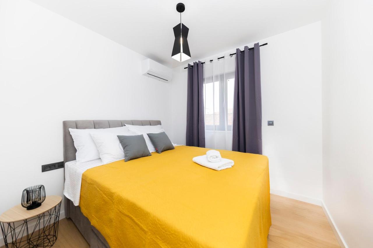 Apartment Marianne , Parking Free , 2 Bedroom & 2 Bathroom , Modern & Cozy Zadar Exterior photo