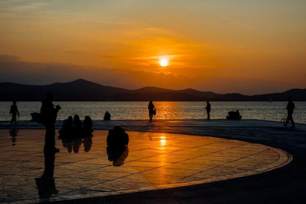 Apartment Marianne , Parking Free , 2 Bedroom & 2 Bathroom , Modern & Cozy Zadar Exterior photo
